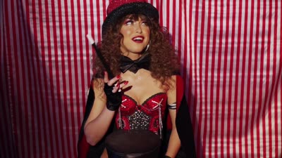 Riley Reid Masturbates In Top Hat Costume