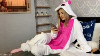 Eva Elfie’s Face Is Covered In Her Stepbro’s Hot Cum