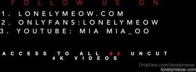 Lonelymeow Cleans Herself Before Having Sex