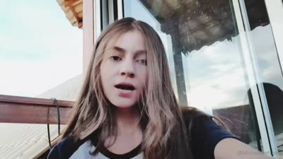 MisssWeetteen Fucks Herself On The Patio