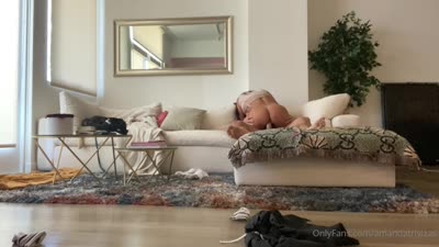 Amanda Trivizas Craves A Deep Hard Bang