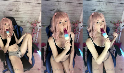 Ellaelvin69 Licking A Dildo
