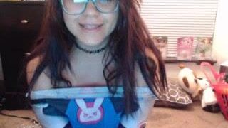Lemoncat Sticking A Dildo In