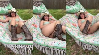 OnlySeraphineXxx Masturbating In A Hammock