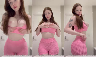 OkiChloeo Takes Off Her Clothes