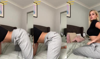 Tameeka Masturbates With A Dildo