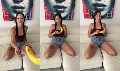 Ashley Lotts Sucking A Cock