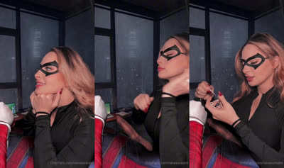 Reneesrealm Sucks A Cock While It Rains