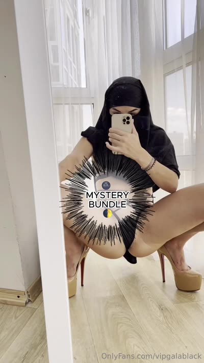 Vipgalablack Can’t Stop Touching Herself