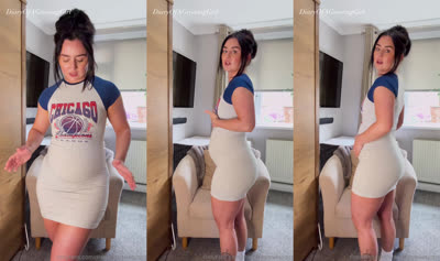 Diaryofagrowinggirl Trying On New Clothes To Show Her Hot Body