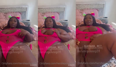 Hersheychewy24 Plays With Her Self In Tight Pink Swimsuit