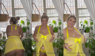 Travelinghoppy Naugtily Teasing In Hot Neon Lingerie