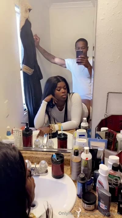 Synfulsymone’s Quick Bathroom Sextape