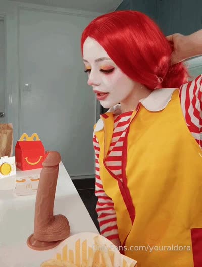 Youraldora Playing With Herself As Slutty Mcdonald