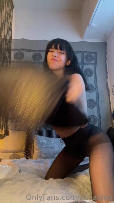 Allyalden Wants To Have Some Fun In Slutty Underwear