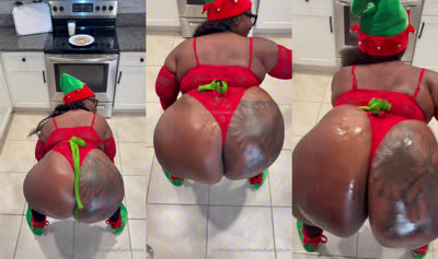 Therealfyebottom Twerks With Her Friends