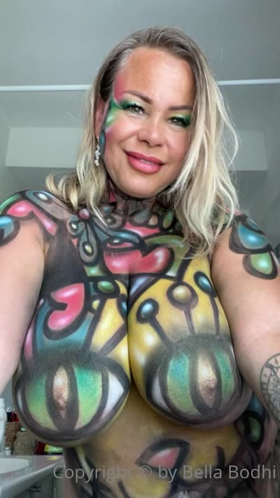 Bellabodhivip’s Nude Body Art