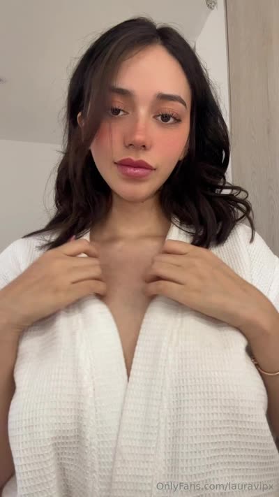 Lauravipx Shows Off Her Perky Boobs