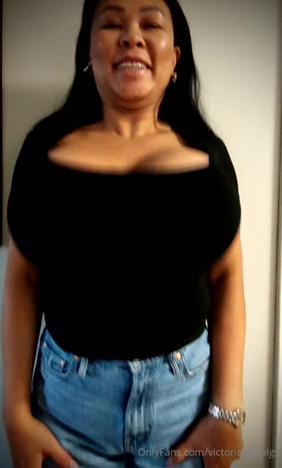 Victoria34Dblgs’s Big Tits Bouncing Like A Ball
