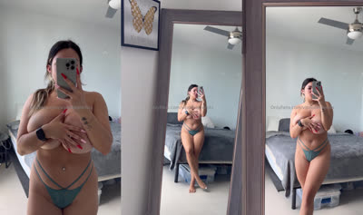 Vipnobettertits Teasing In Mirror Shot
