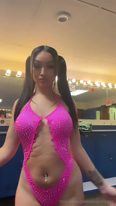 Laniprincess Looking Hot In Pink Outfit