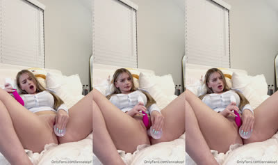 Anna Kopf Dual Toy Pleasure