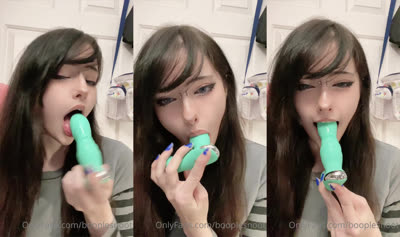 Booplesnoot Uses Dildo For BJ Practice