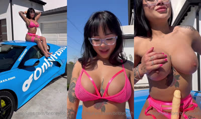 Britneyloh Squirts On A Car After Dildo Play