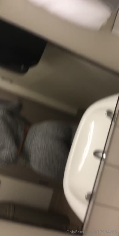 Hot Rivka Wiggles Her Fat Ass