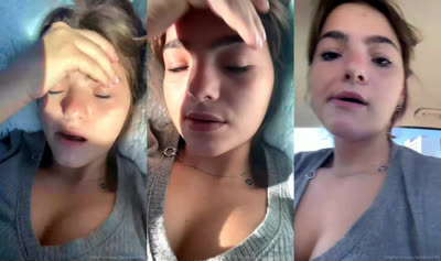 Bubbles199 Flashes Her Tits In The Car