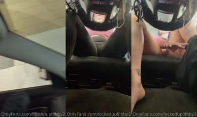 Itzgrippytv Squirts In The Car