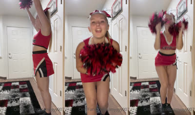 Cheerleader Amyyyy007 Fucked In The Mouth