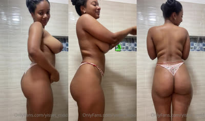 Yisset_Mdd Needs Someone To Cover Her With Soap
