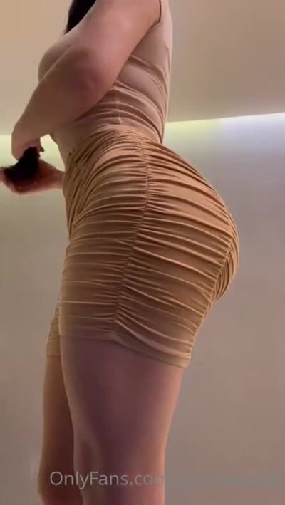 Jailyne Ojeda Showing Her Thicc Booty