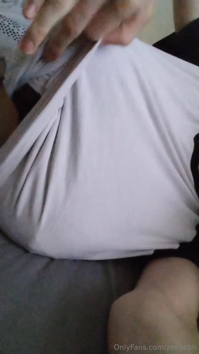 Zoepcbh Flashes Her Tits In Lace
