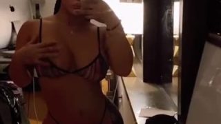 Brittanydailey Flaunts Her Body In Bikini