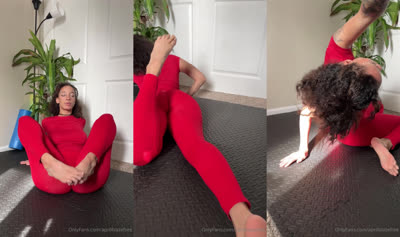 Aprilblazefree Does Yoga In Tight Pants