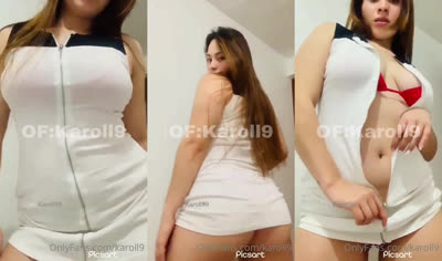 Sexy Karoll9 Dances Seductively On A Wall