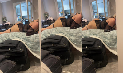 April Flowers Twerks On Her Bed