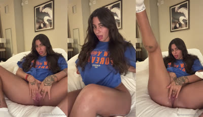 Fernanda Mota Farhat Rubs Her Pussy ‘Til It Cums