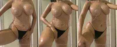 Noey_Yanisa Massages Her Oily Breasts