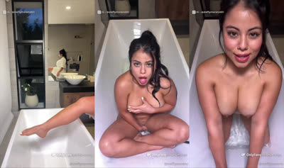 Steffy Moreno Masturbates In The Bathtub