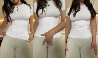 Lilith Cavaliere’s Cameltoe Tease