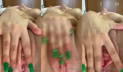 Hailey Queen Masturbates By Fingering Her Cunt
